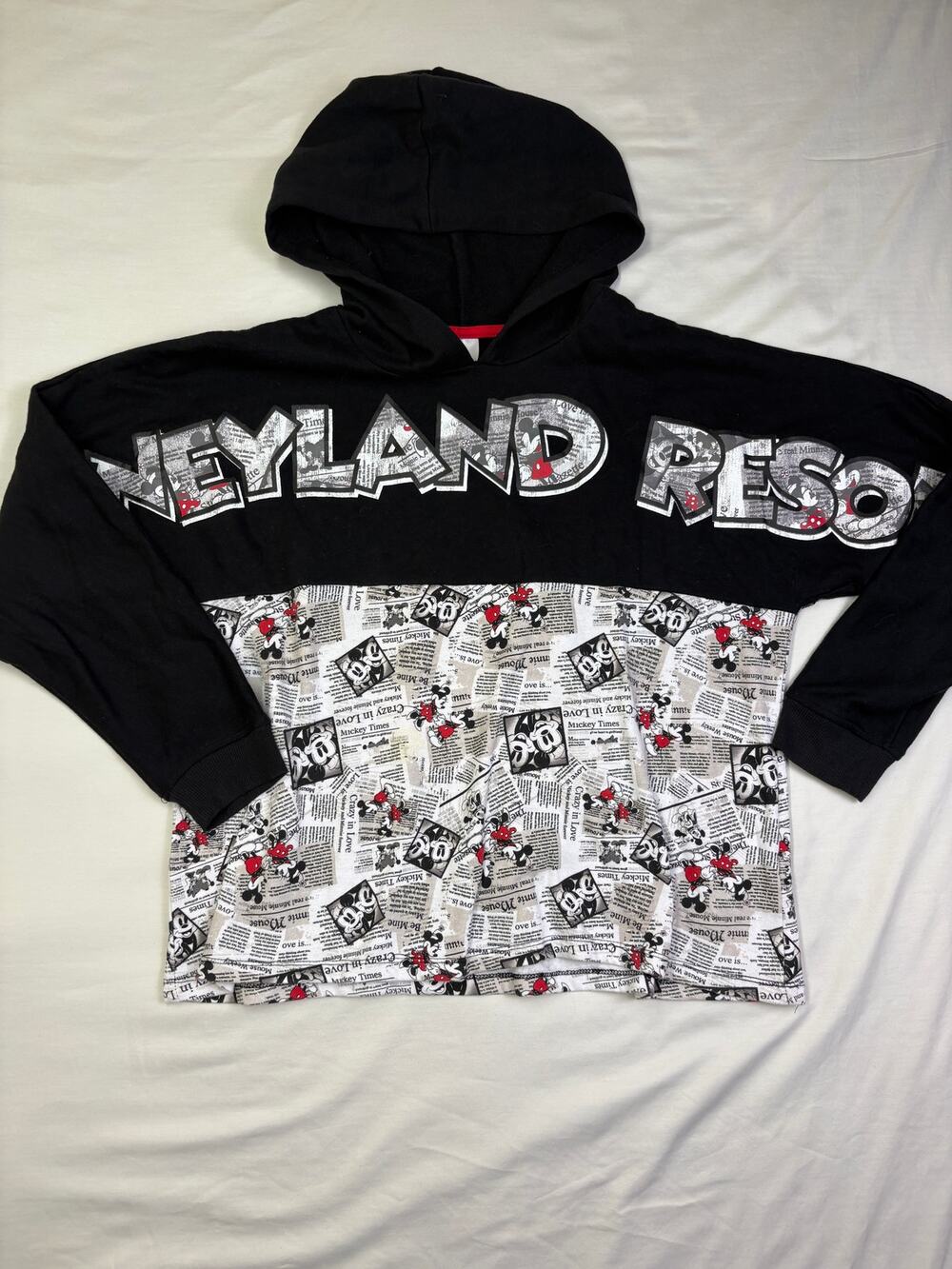 Disney Women’s Plus Size 1X Mickey Minnie Newspaper Print Pullover Hoodie